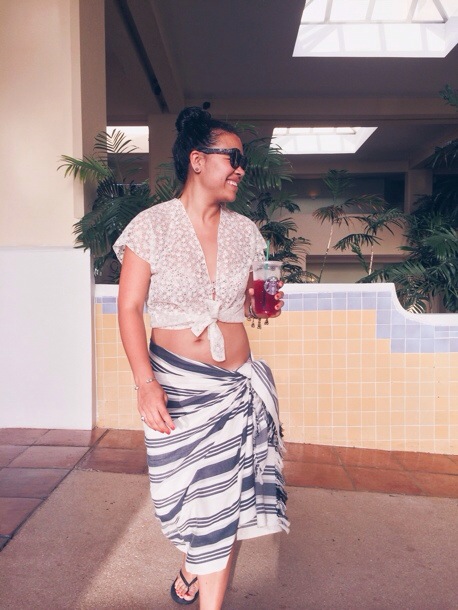 Vintage Lace with Madewell Sarong & Shades, Lala Lopez